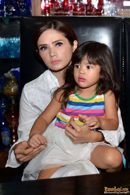 Foto Mulan Jameela