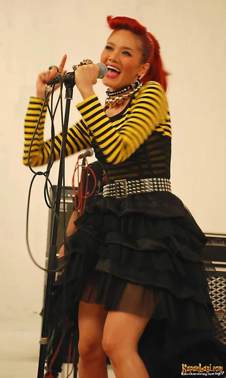Foto Mulan Jameela