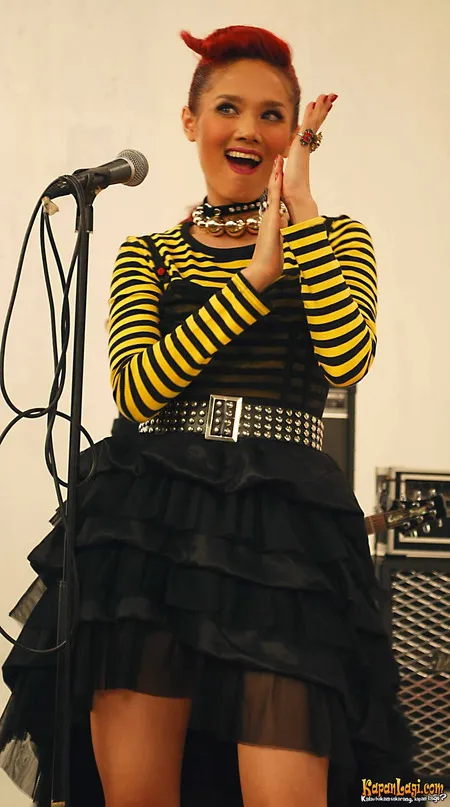 Foto Mulan Jameela