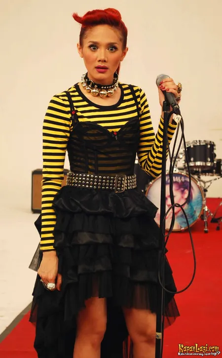 Foto Mulan Jameela