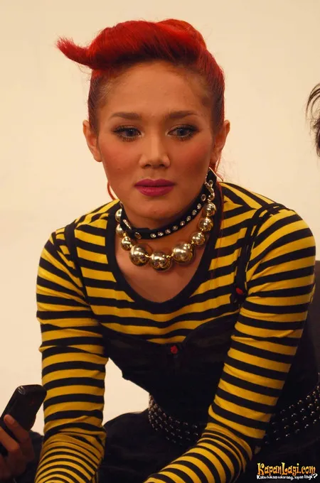 Foto Mulan Jameela