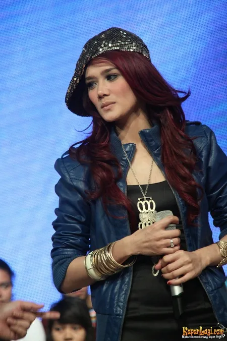 Foto Mulan Jameela