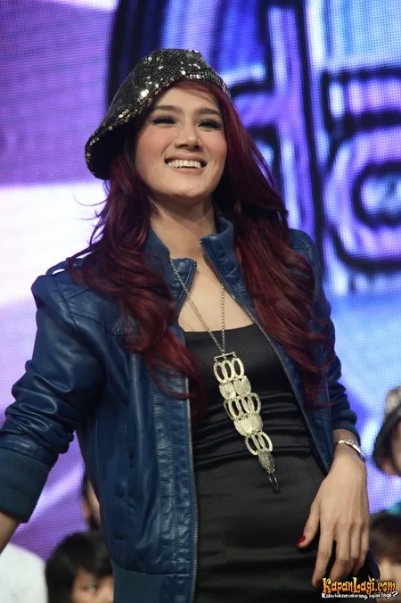 Foto Mulan Jameela