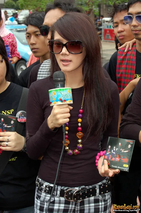 Foto Mulan Jameela