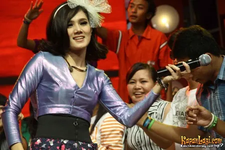 Foto Mulan Jameela