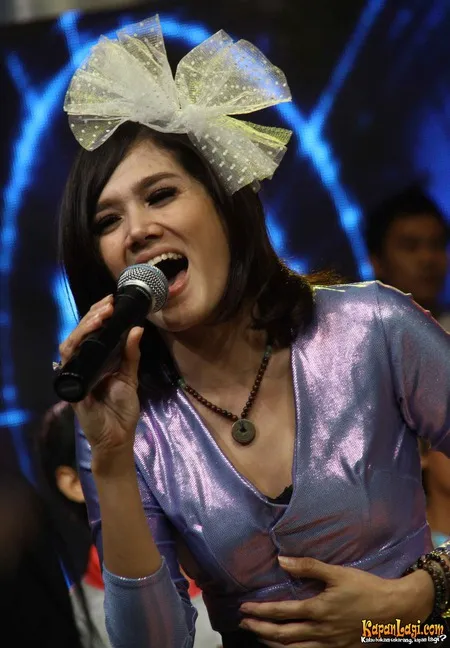 Foto Mulan Jameela