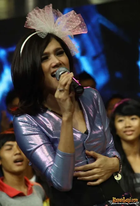 Foto Mulan Jameela