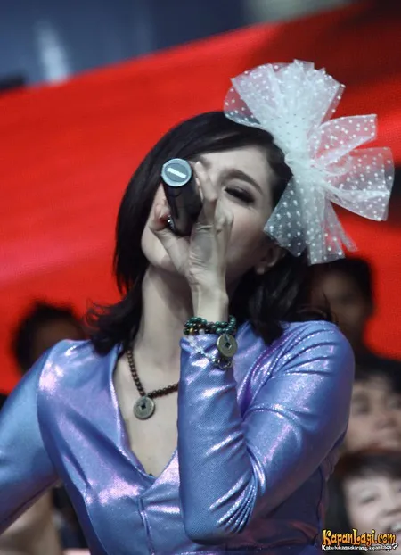 Foto Mulan Jameela