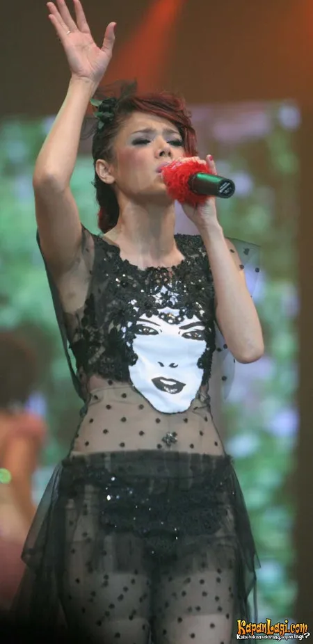 Foto Mulan Jameela