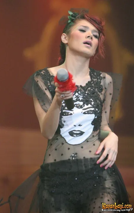 Foto Mulan Jameela