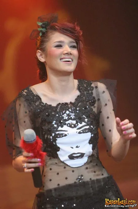 Foto Mulan Jameela