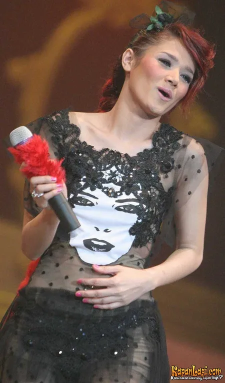 Foto Mulan Jameela