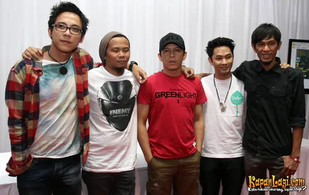 Foto NOAH