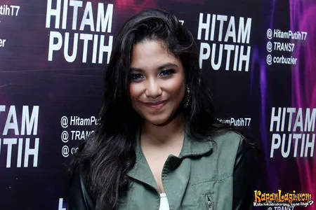 Foto Nadhine Emmanulle