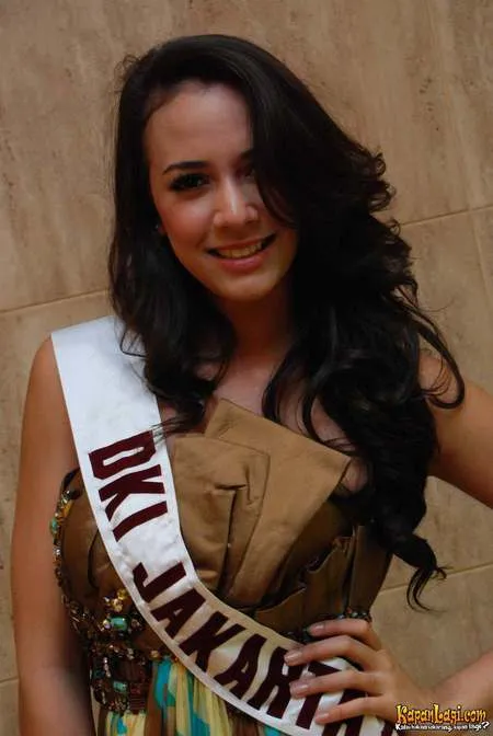 Foto Nadine Alexandra Dewi Ames