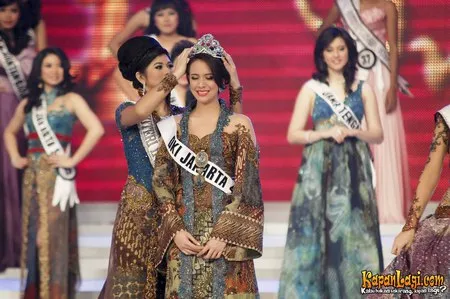 Foto Nadine Alexandra Dewi Ames