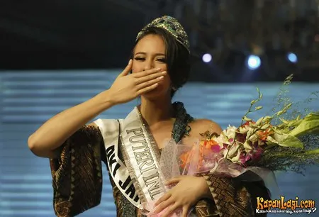 Foto Nadine Alexandra Dewi Ames