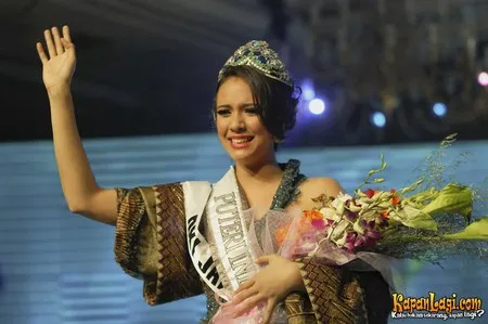 Foto Nadine Alexandra Dewi Ames