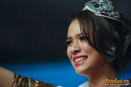 Foto Nadine Alexandra Dewi Ames