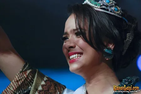 Foto Nadine Alexandra Dewi Ames