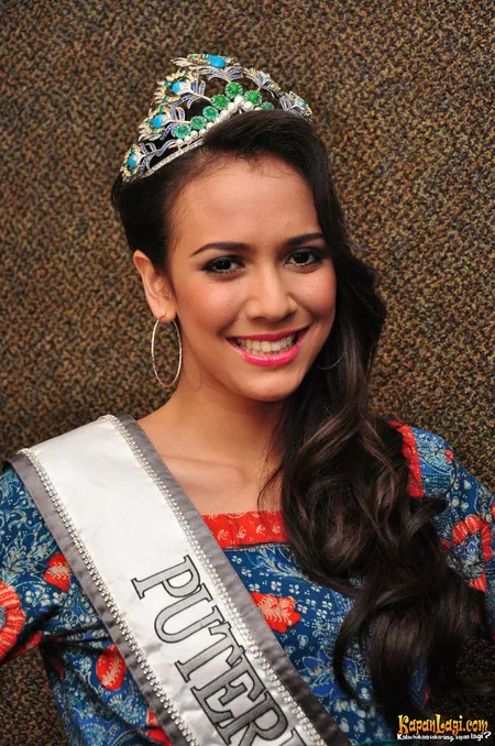 Foto Nadine Alexandra Dewi Ames