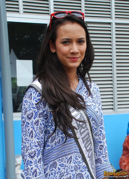 Foto Nadine Alexandra Dewi Ames