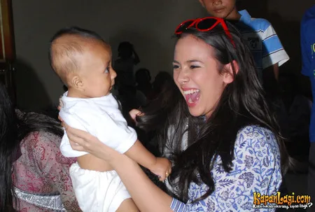 Foto Nadine Alexandra Dewi Ames