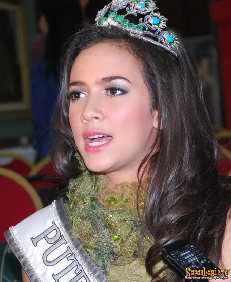 Foto Nadine Alexandra Dewi Ames