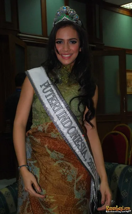 Foto Nadine Alexandra Dewi Ames