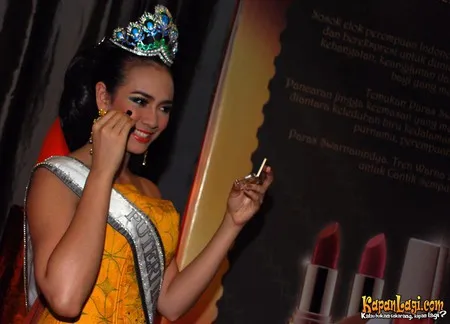 Foto Nadine Alexandra Dewi Ames