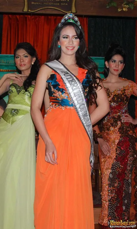 Foto Nadine Alexandra Dewi Ames