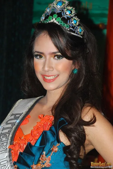 Foto Nadine Alexandra Dewi Ames