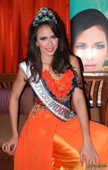 Foto Nadine Alexandra Dewi Ames