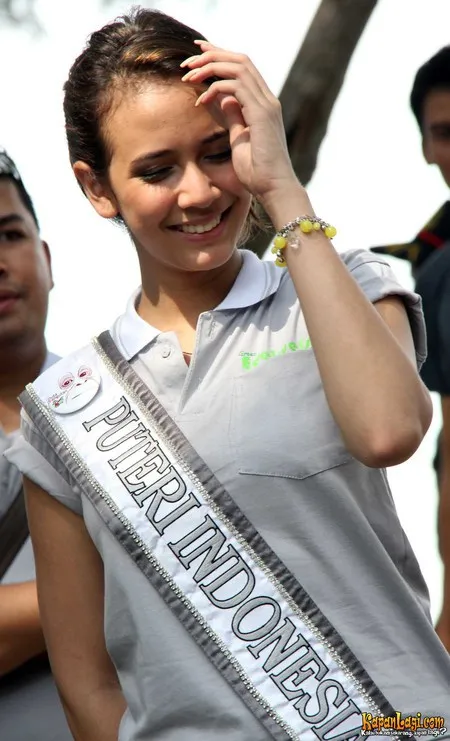 Foto Nadine Alexandra Dewi Ames