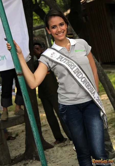 Foto Nadine Alexandra Dewi Ames