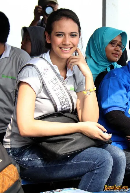 Foto Nadine Alexandra Dewi Ames