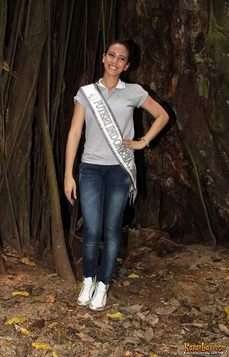 Foto Nadine Alexandra Dewi Ames
