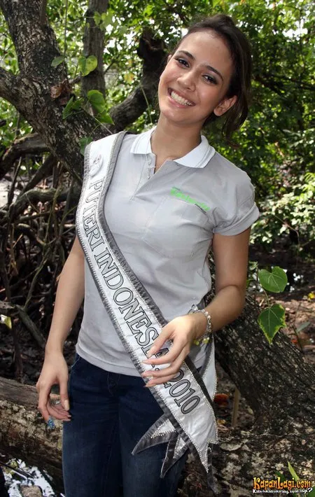 Foto Nadine Alexandra Dewi Ames