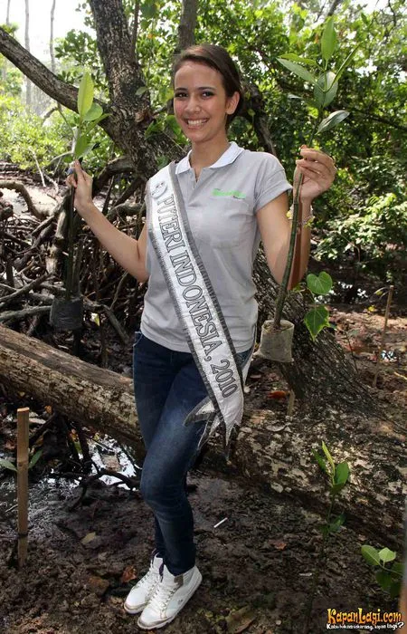 Foto Nadine Alexandra Dewi Ames