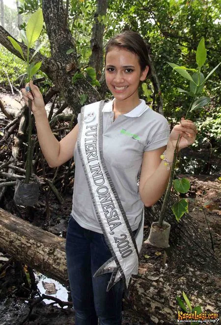 Foto Nadine Alexandra Dewi Ames