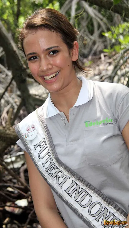 Foto Nadine Alexandra Dewi Ames