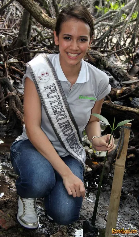 Foto Nadine Alexandra Dewi Ames