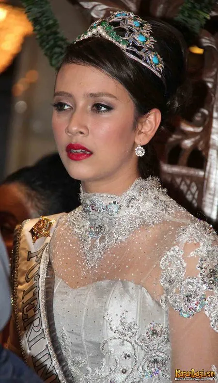 Foto Nadine Alexandra Dewi Ames