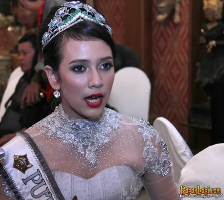 Foto Nadine Alexandra Dewi Ames