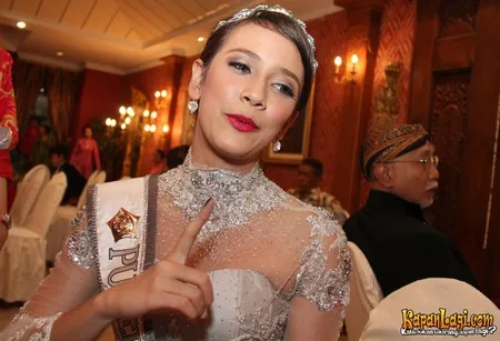 Foto Nadine Alexandra Dewi Ames