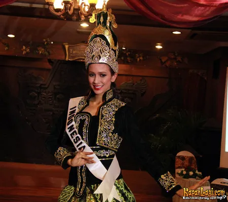 Foto Nadine Alexandra Dewi Ames