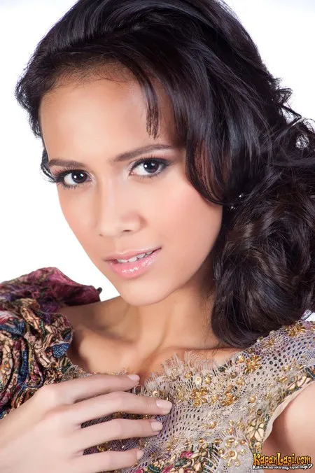 Foto Nadine Alexandra Dewi Ames