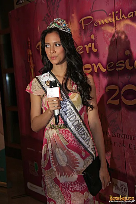 Foto Nadine Alexandra Dewi Ames