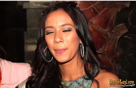 Foto Nadine Alexandra Dewi Ames