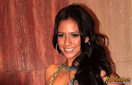 Foto Nadine Alexandra Dewi Ames